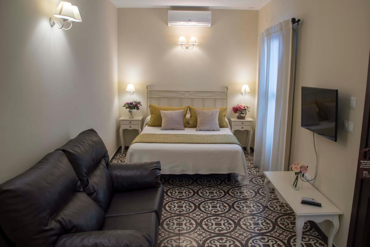 Hostal Boutique Casa La Laja Chiclana de la Frontera Exteriör bild